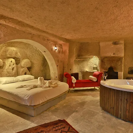 Cappadocia Eagle Cave Hotel 3*