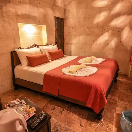 Cappadocia Eagle Cave Hotel 3*